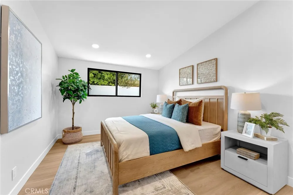 3064 Gibraltar Costa Mesa, CA 92626
