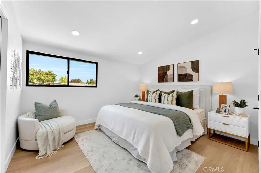 3064 Gibraltar Costa Mesa, CA 92626