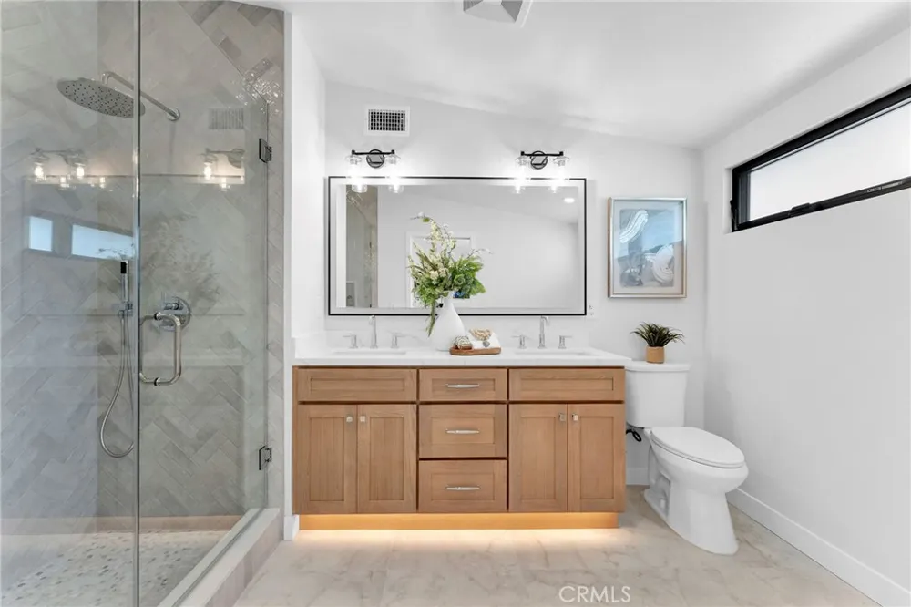 3064 Gibraltar Costa Mesa, CA 92626