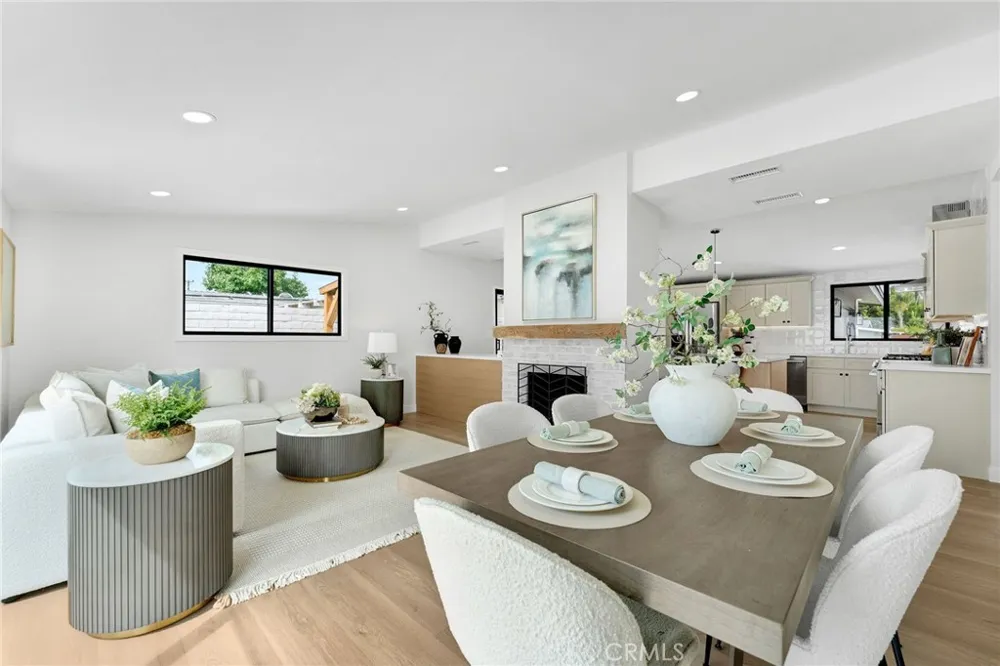 3064 Gibraltar Costa Mesa, CA 92626