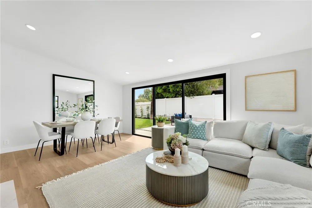 3064 Gibraltar Costa Mesa, CA 92626