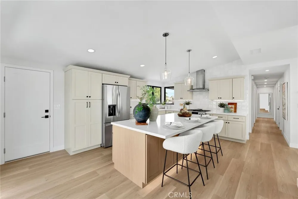 3064 Gibraltar Costa Mesa, CA 92626