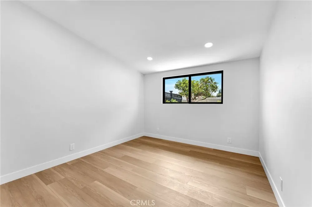 3064 Gibraltar Costa Mesa, CA 92626
