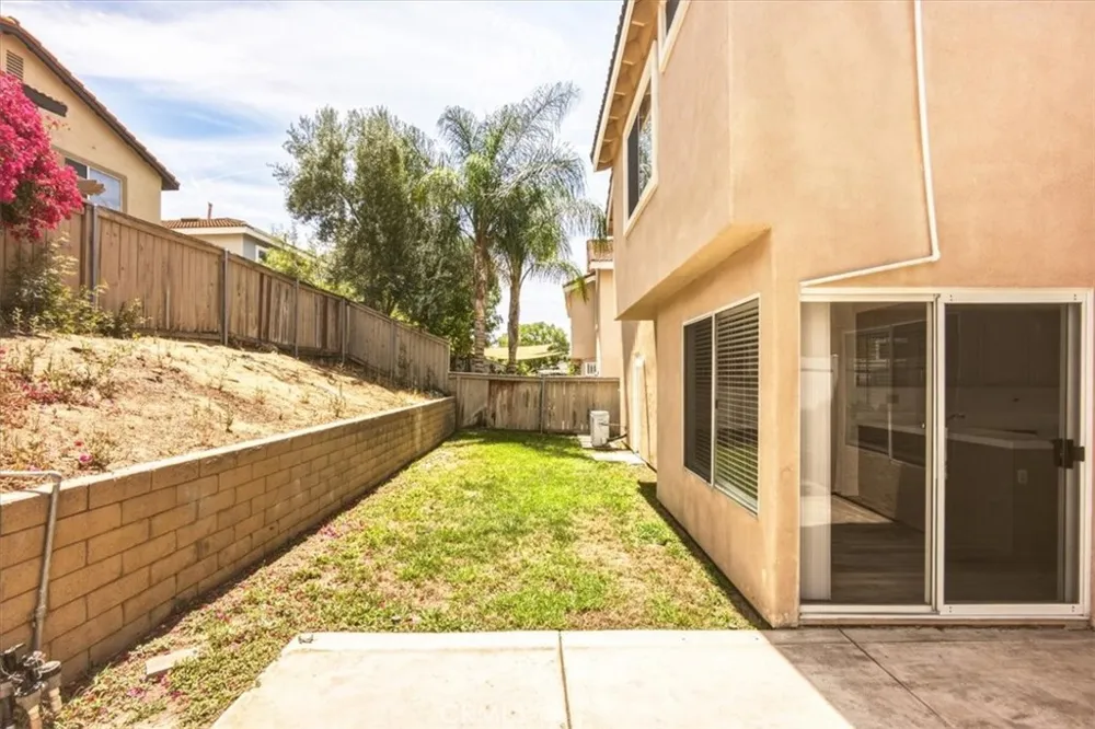 793 Playa Blanca Corona, CA 92879