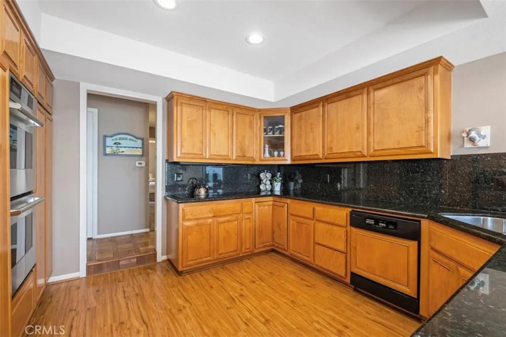 410 Pasadena Ct #15 San Clemente, CA 92672