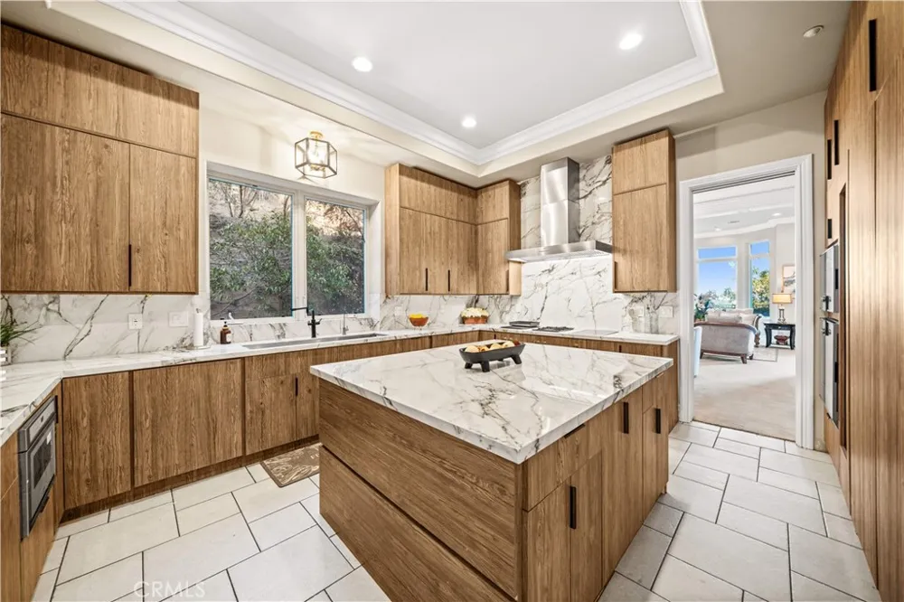 325 Terrace View Monrovia, CA 91016