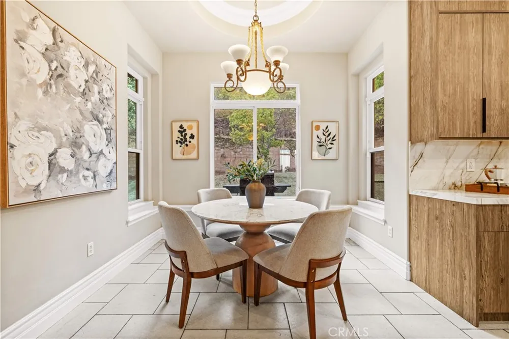 325 Terrace View Monrovia, CA 91016
