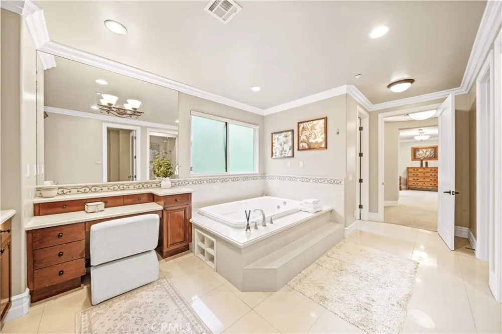 325 Terrace View Monrovia, CA 91016