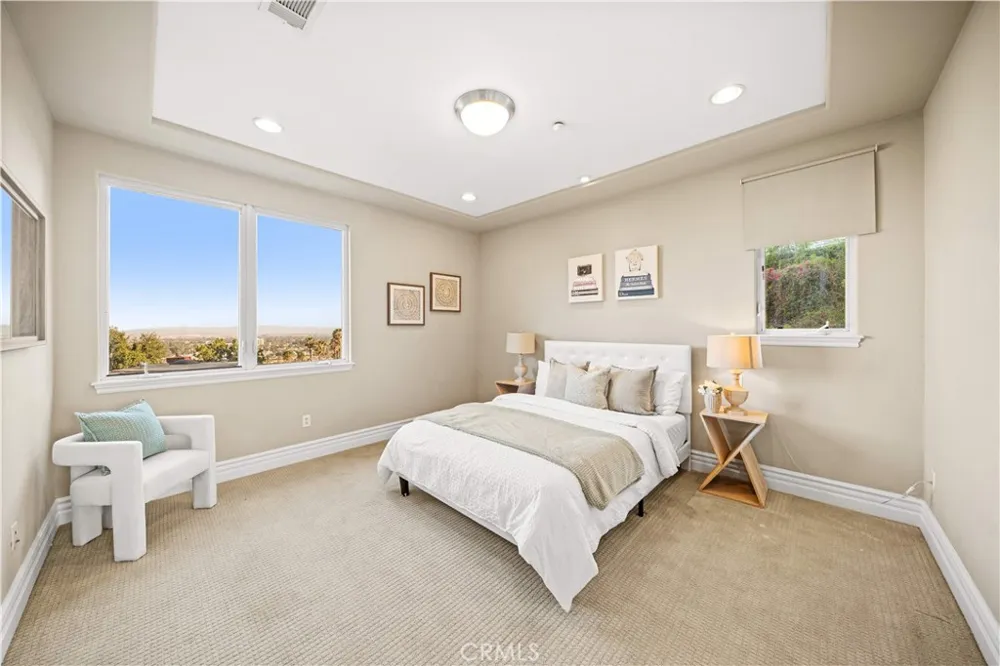 325 Terrace View Monrovia, CA 91016
