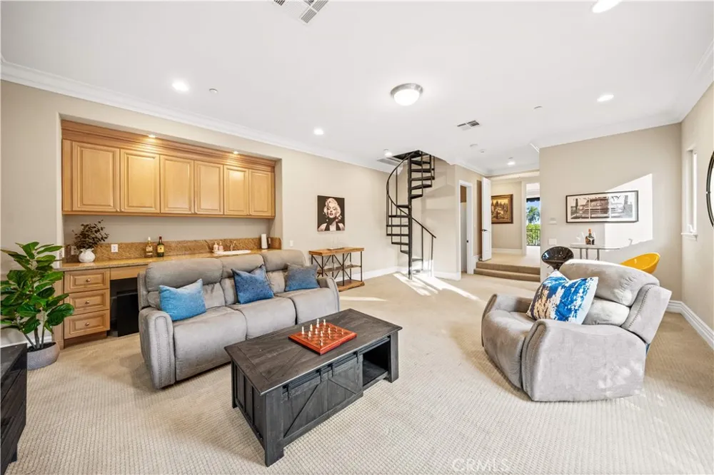 325 Terrace View Monrovia, CA 91016