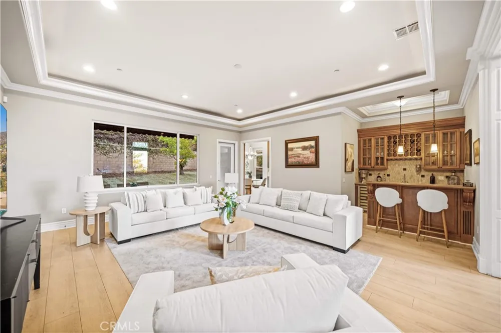325 Terrace View Monrovia, CA 91016