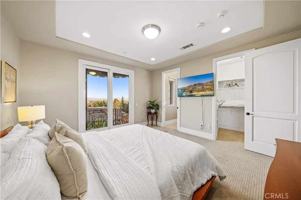 325 Terrace View Monrovia, CA 91016