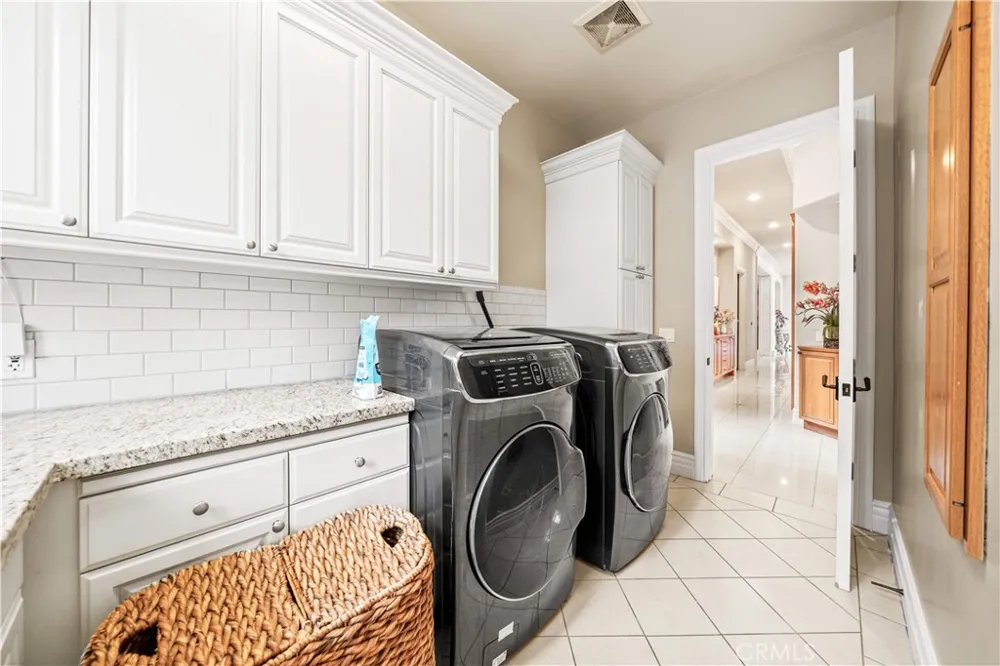 325 Terrace View Monrovia, CA 91016