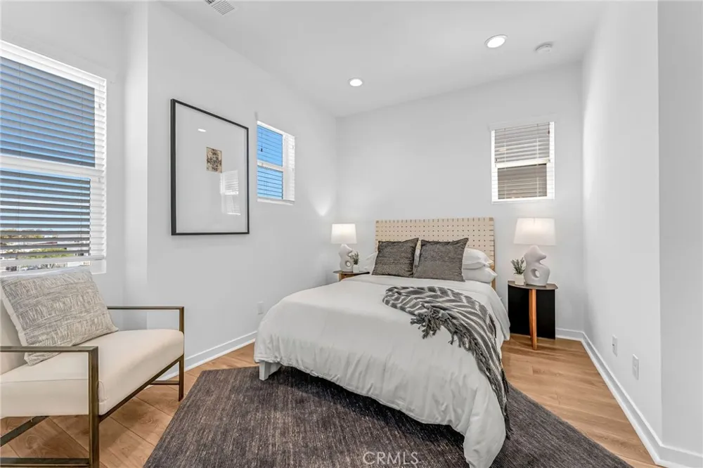 520 Caleigh Costa Mesa, CA 92627
