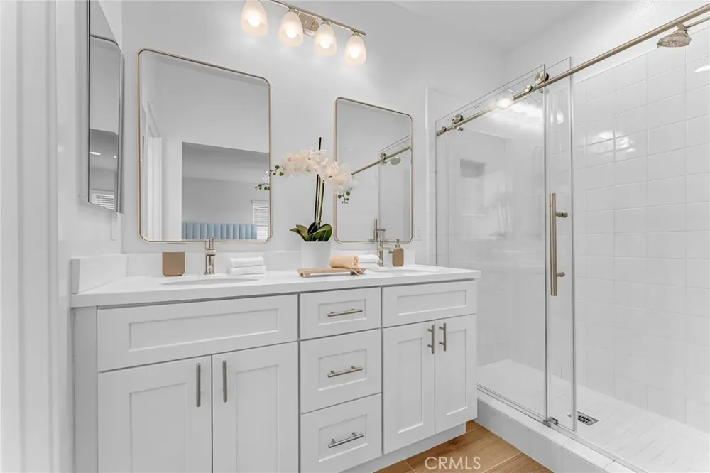 520 Caleigh Costa Mesa, CA 92627