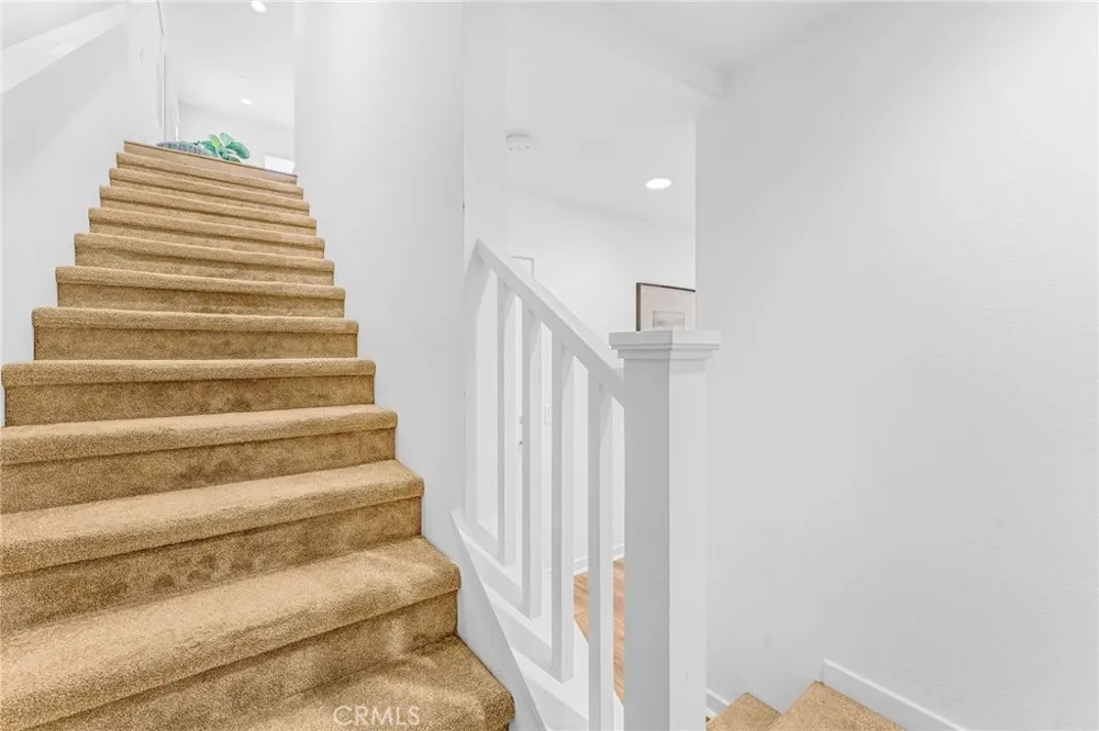 520 Caleigh Costa Mesa, CA 92627