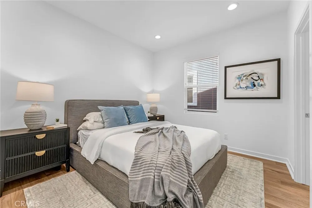 520 Caleigh Costa Mesa, CA 92627