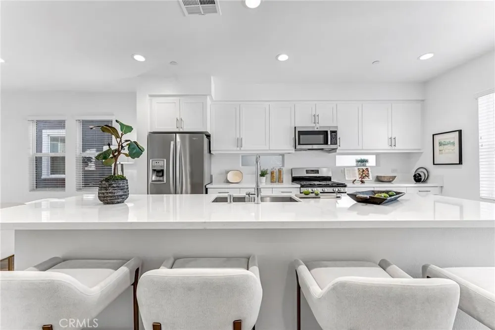 520 Caleigh Costa Mesa, CA 92627