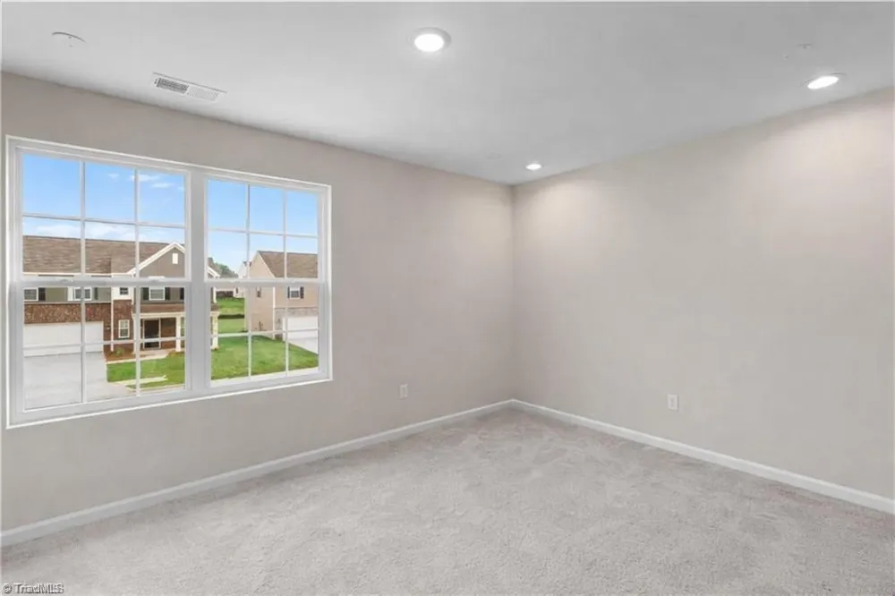 130 Primrose Street King, NC 27021