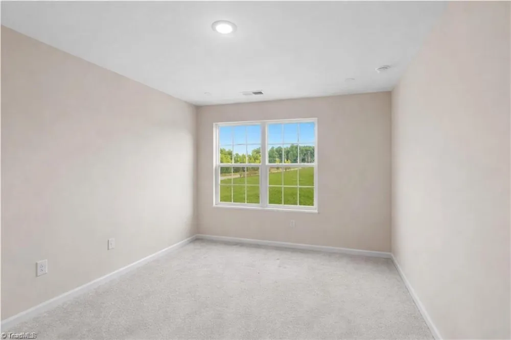 130 Primrose Street King, NC 27021
