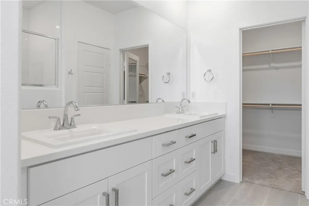 309 Lodestar Tustin, CA 92782