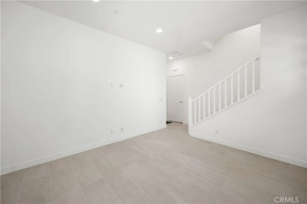 309 Lodestar Tustin, CA 92782