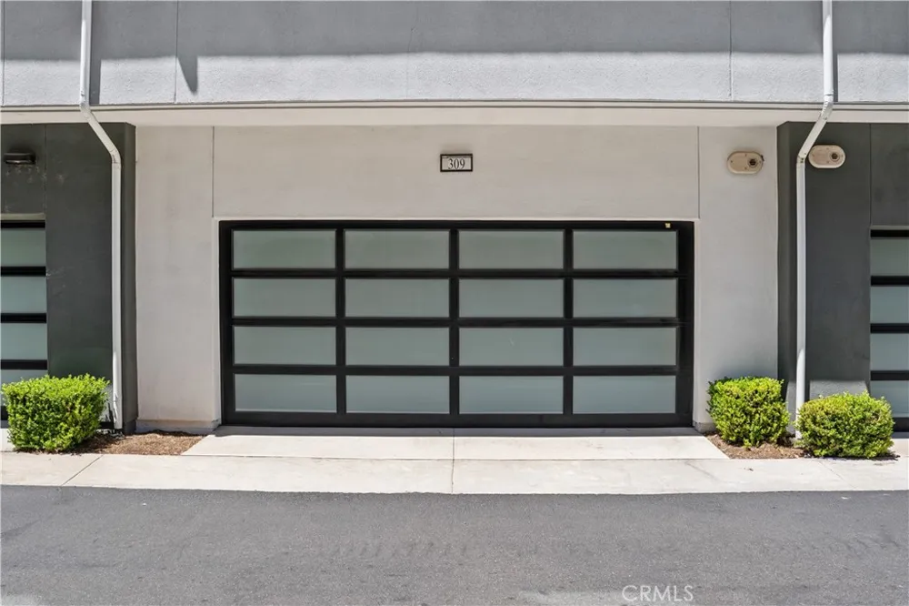 309 Lodestar Tustin, CA 92782
