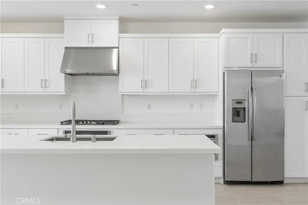 309 Lodestar Tustin, CA 92782