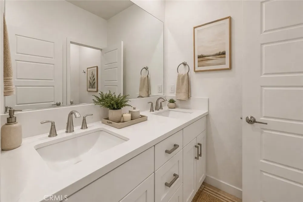 309 Lodestar Tustin, CA 92782