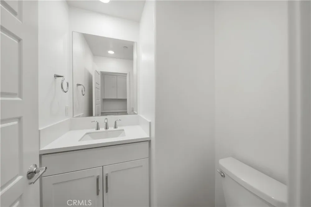 309 Lodestar Tustin, CA 92782