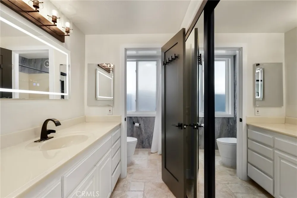 21052 Amberwick Lane Huntington Beach, CA 92646
