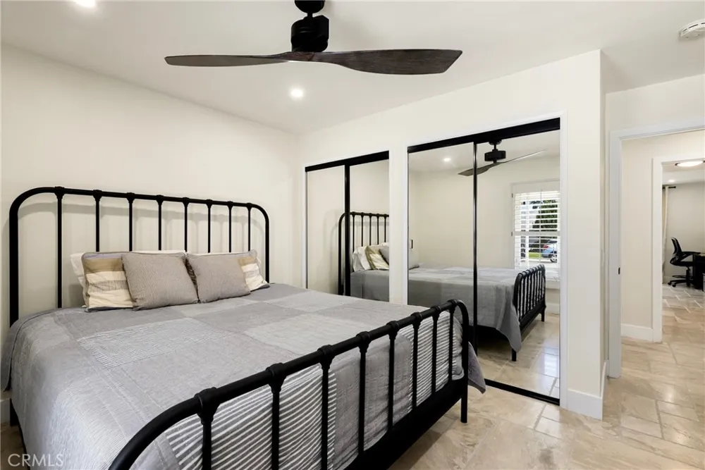 21052 Amberwick Lane Huntington Beach, CA 92646