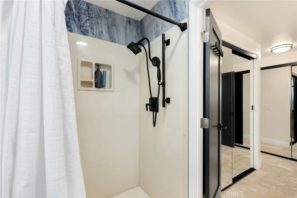 21052 Amberwick Lane Huntington Beach, CA 92646