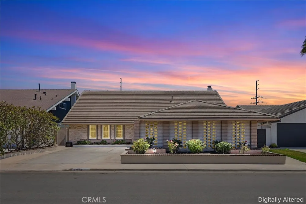 21052 Amberwick Lane Huntington Beach, CA 92646