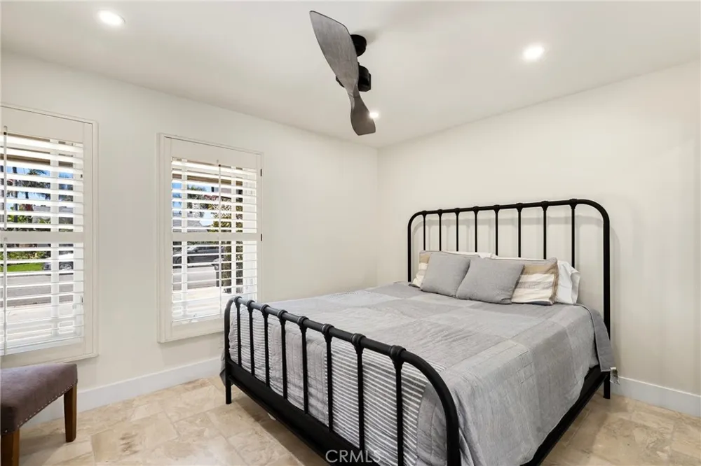 21052 Amberwick Lane Huntington Beach, CA 92646