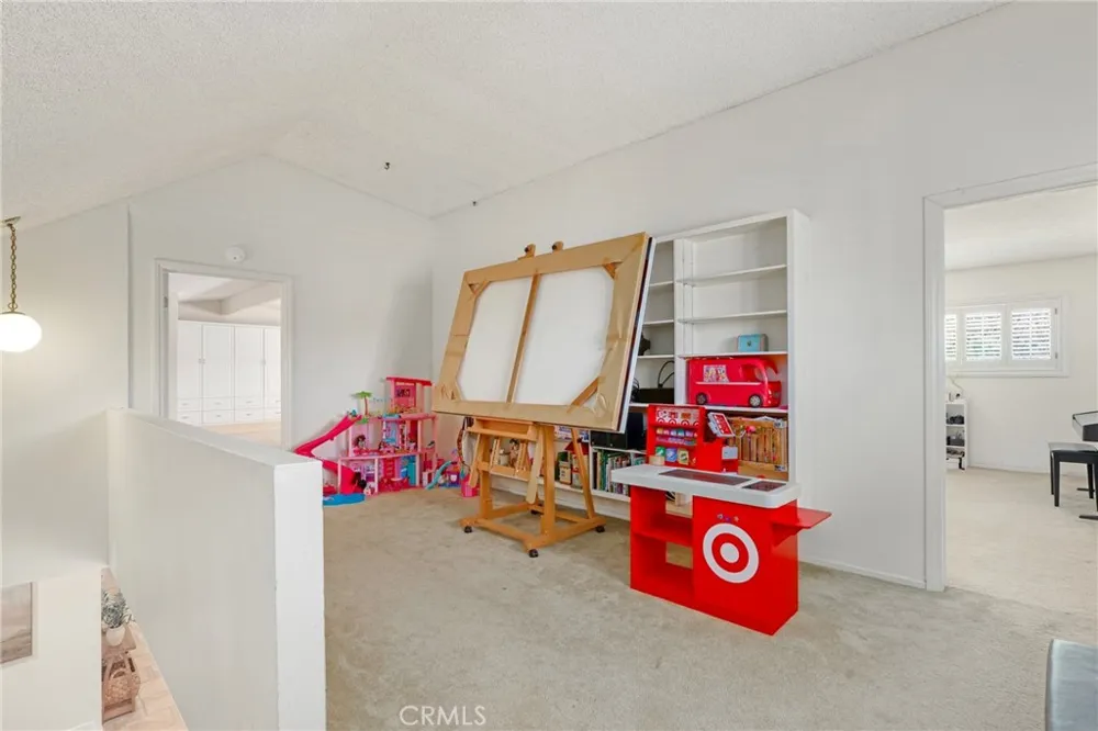 21052 Amberwick Lane Huntington Beach, CA 92646