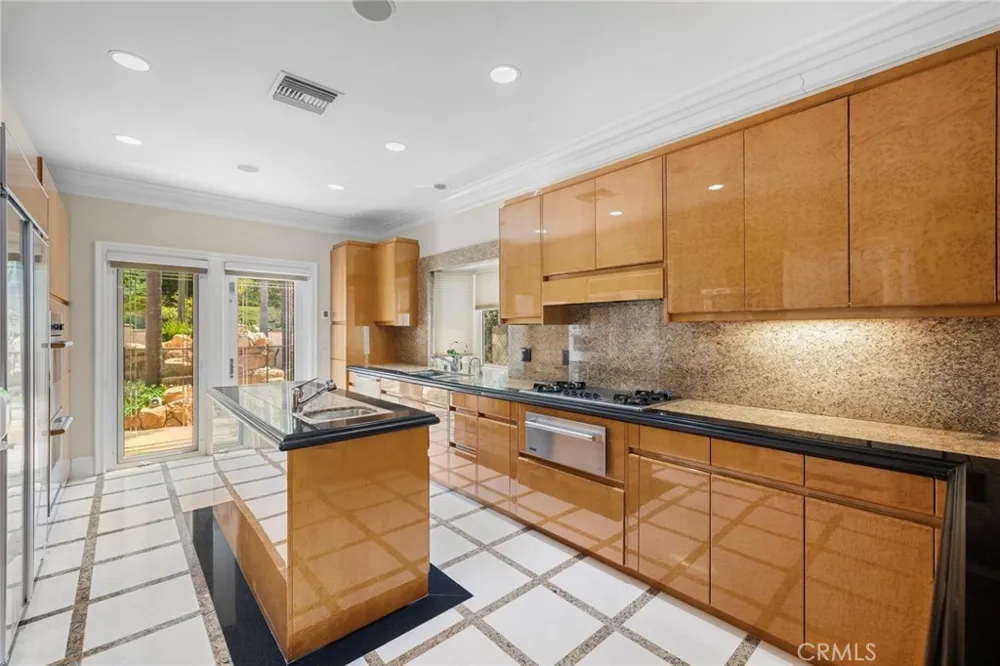 55 Montecito Corona del Mar, CA 92625