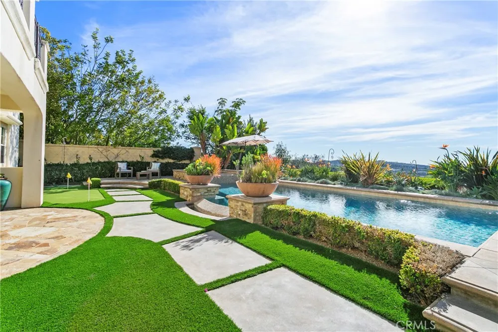 17 Calle Viviana San Clemente, CA 92673