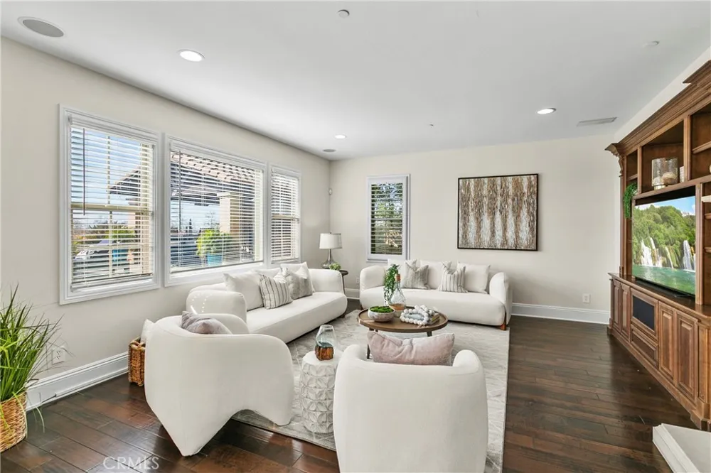 17 Calle Viviana San Clemente, CA 92673