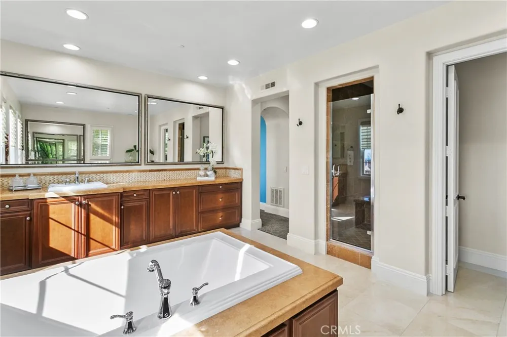 17 Calle Viviana San Clemente, CA 92673