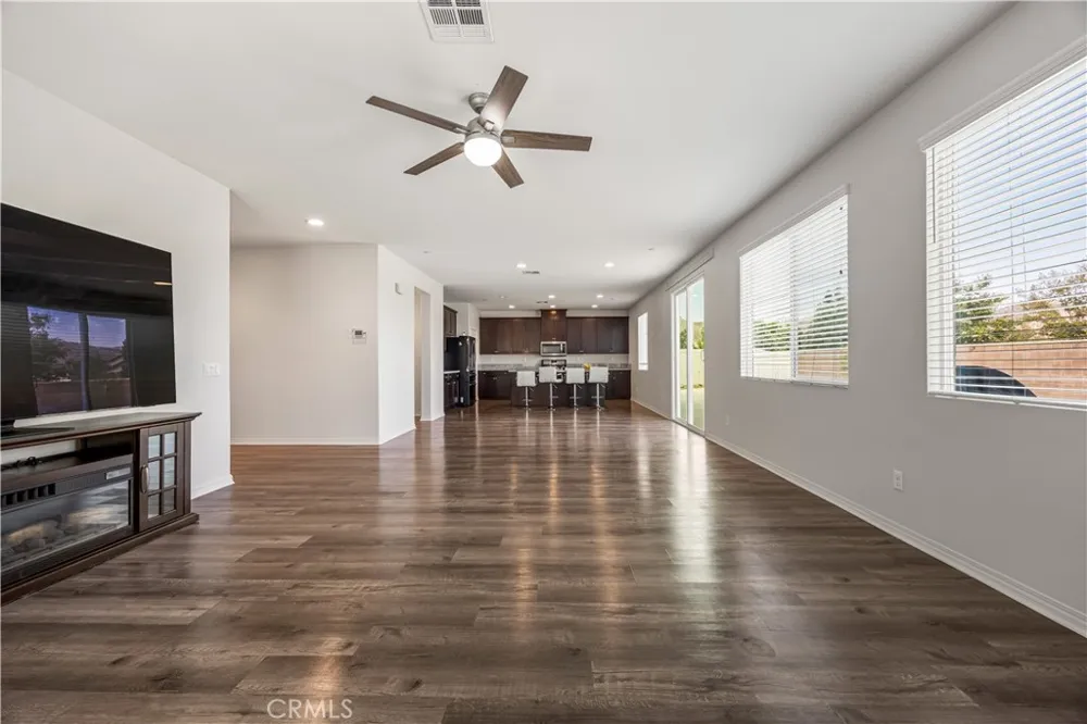 29338 Sword Fern Lake Elsinore, CA 92530