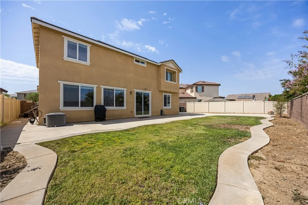 29338 Sword Fern Lake Elsinore, CA 92530