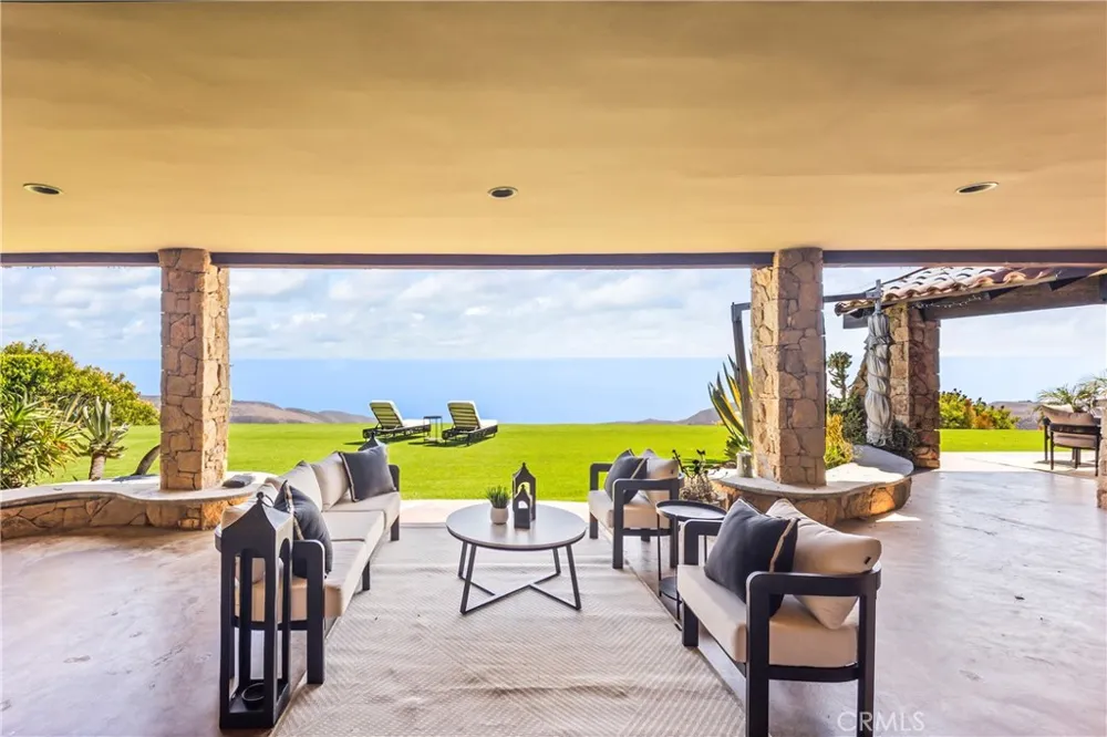 10936 Pacific View Malibu, CA 90265
