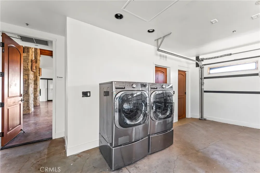 10936 Pacific View Malibu, CA 90265