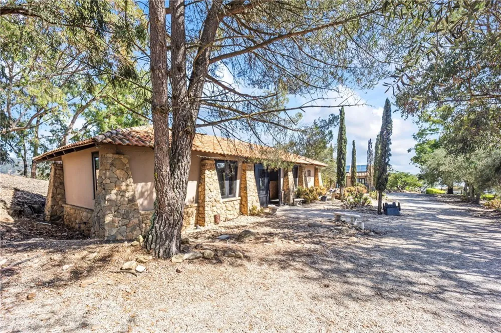 10936 Pacific View Malibu, CA 90265