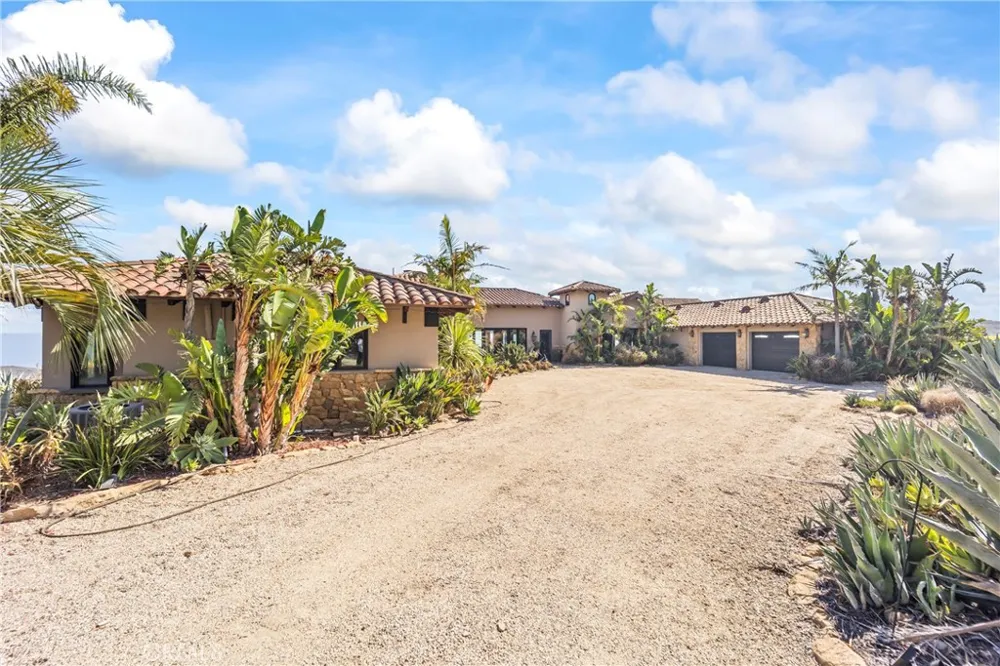 10936 Pacific View Malibu, CA 90265