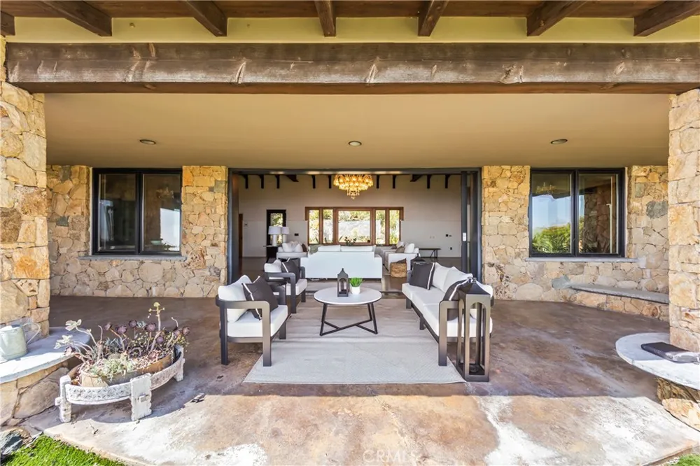 10936 Pacific View Malibu, CA 90265