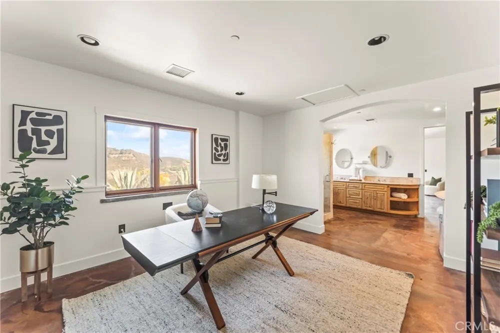 10936 Pacific View Malibu, CA 90265