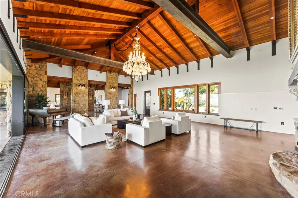 10936 Pacific View Malibu, CA 90265