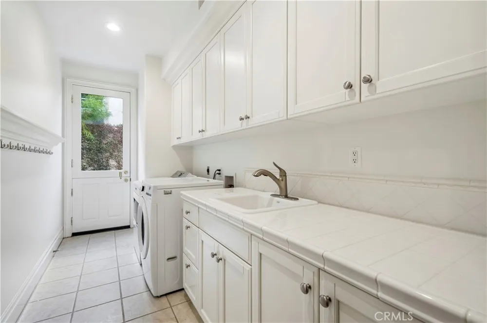 15 Jupiter Hills Drive Newport Beach, CA 92660